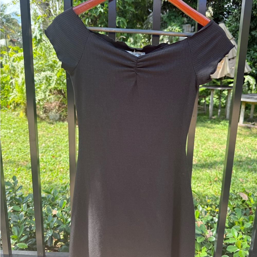 Urban Outfitters Small/Medium Black Off-Shoulder Mini Dress